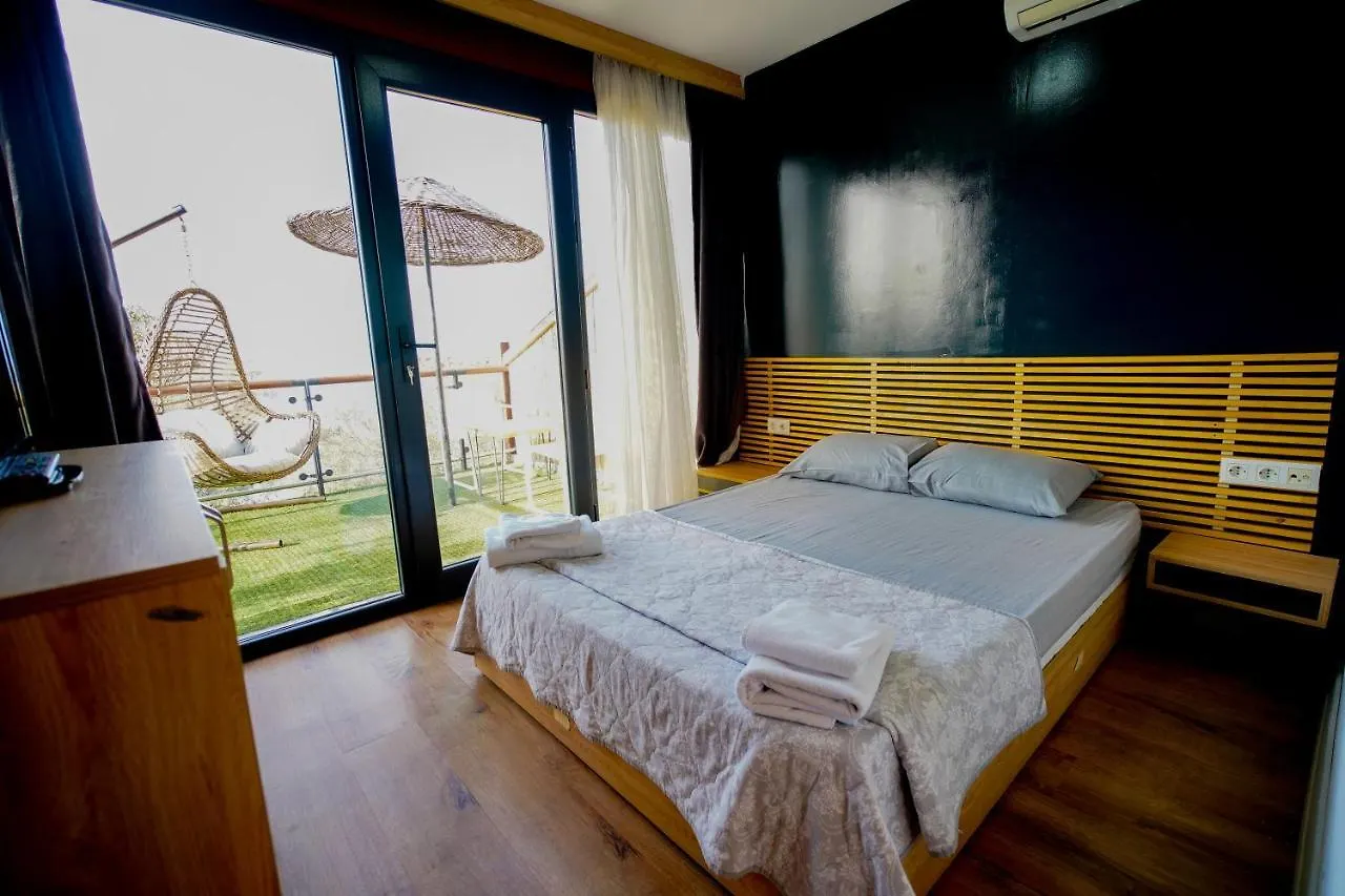 Qcunda Otel Ayvalik