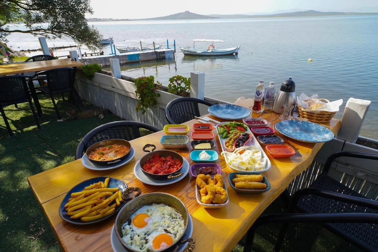 Qcunda Otel Ayvalik Hotel
