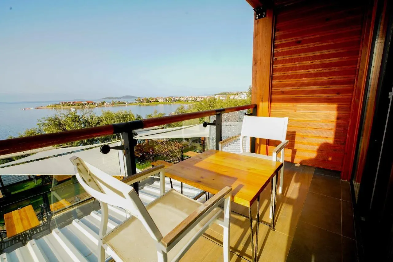 Qcunda Otel Ayvalik Hotel